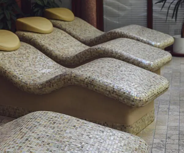 Hotell Promyk Wellness & 3*