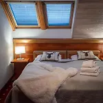 ホテル Promyk Wellness & カルパッチ