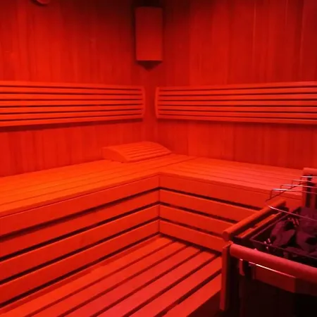 Promyk Wellness & מלון קרפאז'