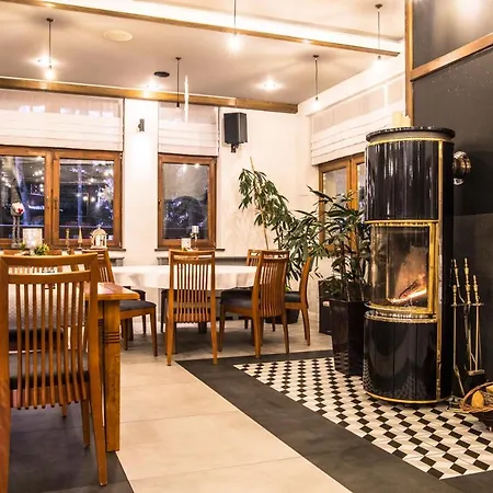 Hotel Promyk Wellness & 3*