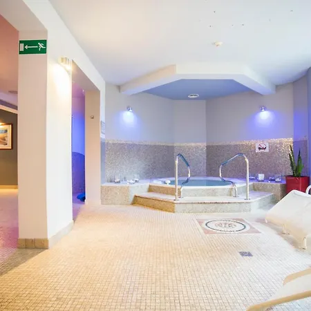 Promyk Wellness & Hotel Karpacz